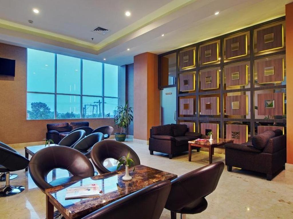 Horison Hotel Pematang Siantar Kültér fotó