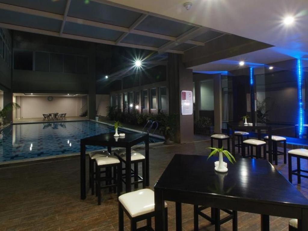 Horison Hotel Pematang Siantar Kültér fotó