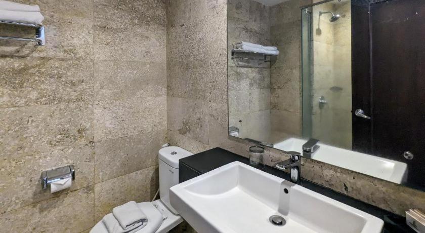 Horison Hotel Pematang Siantar Kültér fotó