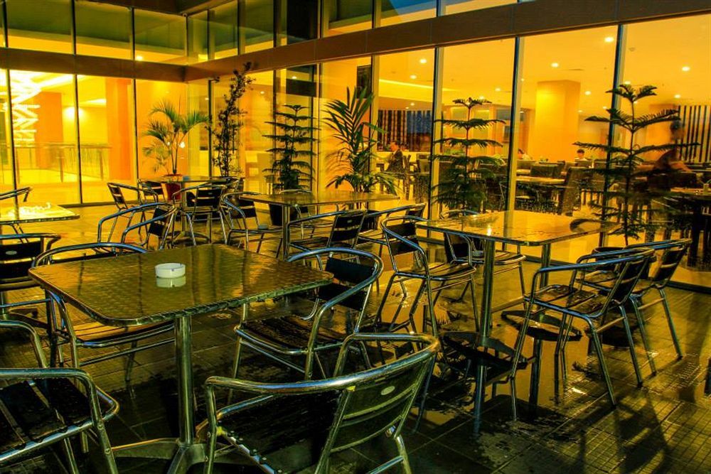 Horison Hotel Pematang Siantar Kültér fotó